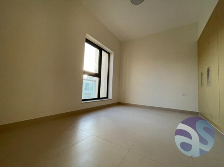  Villa for Sale, International City, Dubai