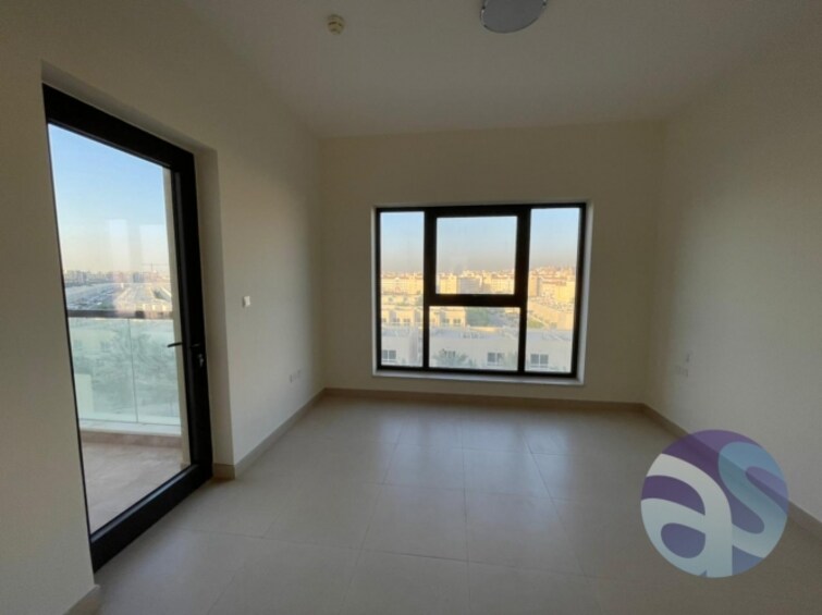  Villa for Sale, International City, Dubai