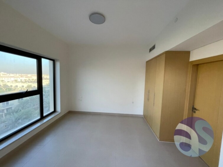  Villa for Sale, International City, Dubai