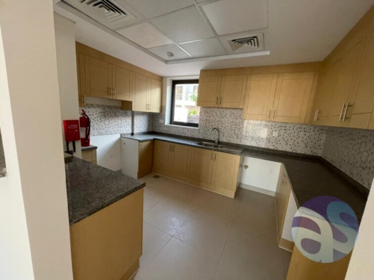  Villa for Sale, International City, Dubai