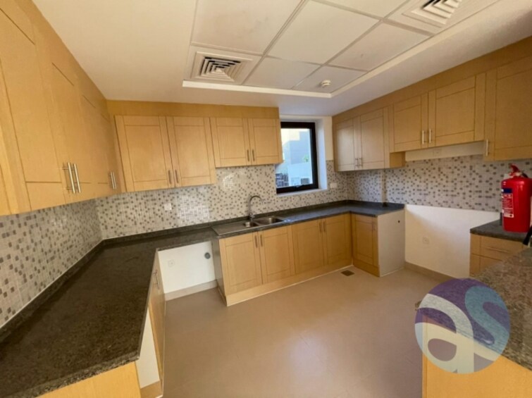  Villa for Sale, International City, Dubai