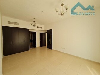 3 BR Apartment For Rent in Mazaya 8 Cover Image