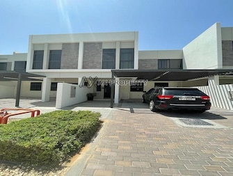 4 BR Villa For Sale in Claret Cover Image