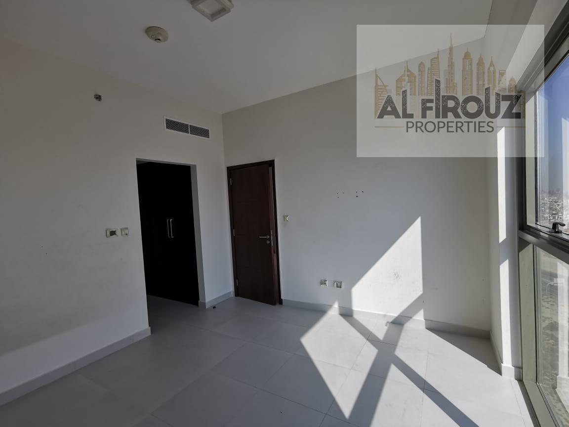 2 Bedroom 1400 Sq.Ft. Apartment for Sale in Golf Promenade, Dubai - 4923136