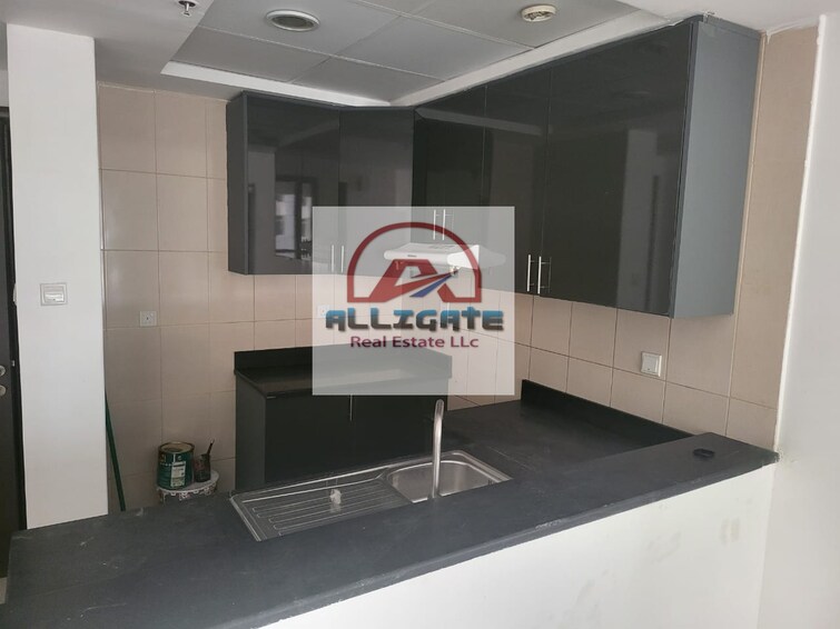 Escan Marina Tower Apartment for Rent, Dubai Marina, Dubai