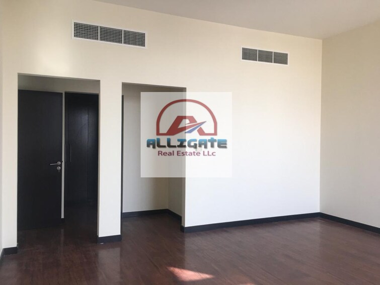 JLT Cluster S (Green Lake Towers) Apartment for Sale, Jumeirah Lake Towers (JLT), Dubai