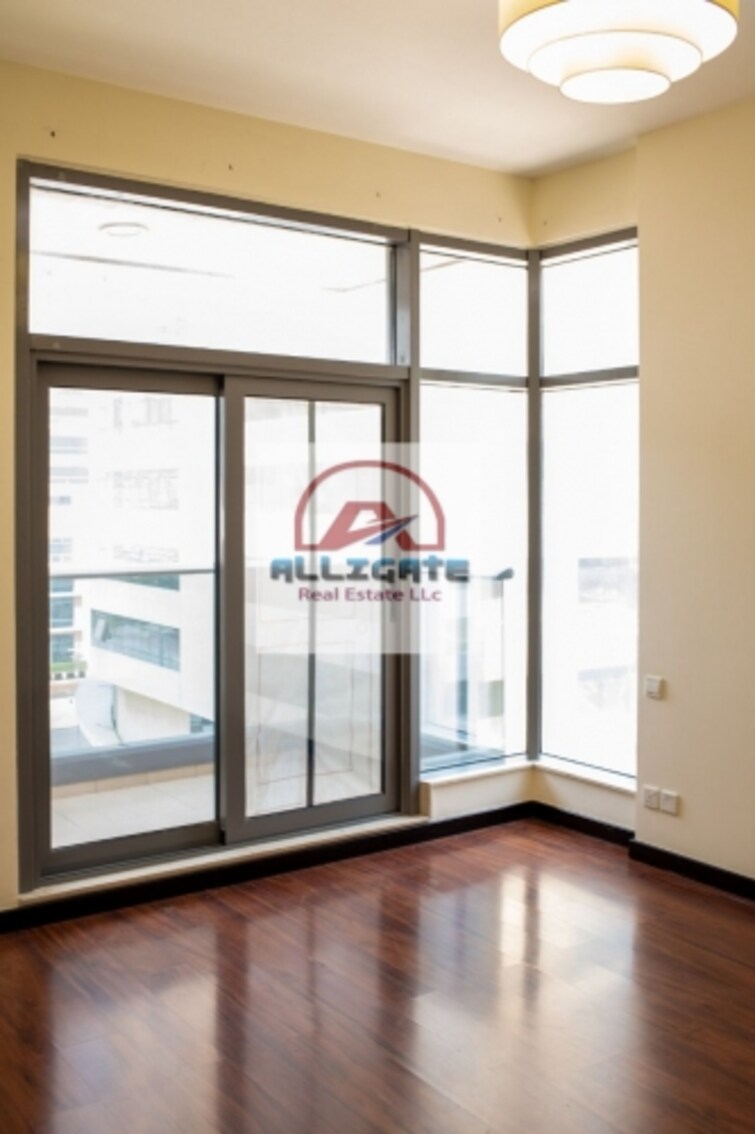 JLT Cluster S (Green Lake Towers) Apartment for Sale, Jumeirah Lake Towers (JLT), Dubai