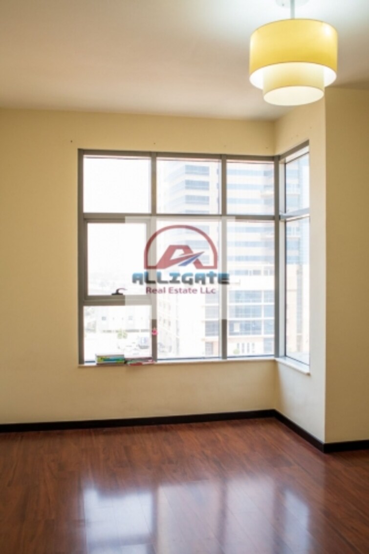 JLT Cluster S (Green Lake Towers) Apartment for Sale, Jumeirah Lake Towers (JLT), Dubai