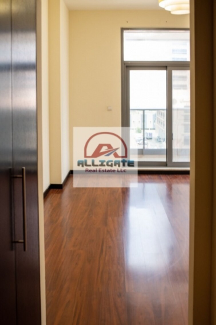 JLT Cluster S (Green Lake Towers) Apartment for Sale, Jumeirah Lake Towers (JLT), Dubai