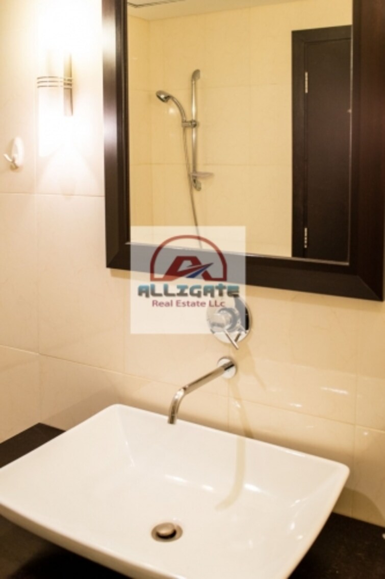 JLT Cluster S (Green Lake Towers) Apartment for Sale, Jumeirah Lake Towers (JLT), Dubai