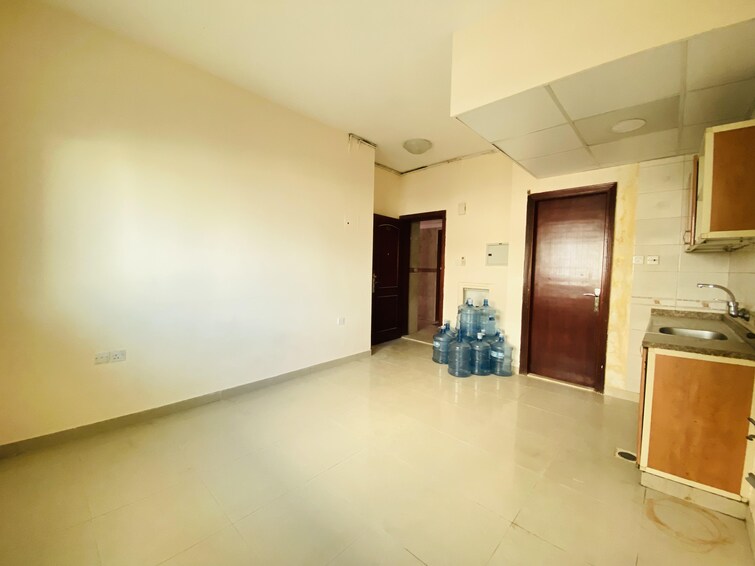 Muwaileh Building Apartment for Rent, Muwaileh, Sharjah