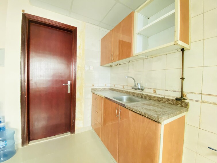 Muwaileh Building Apartment for Rent, Muwaileh, Sharjah