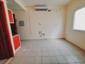 Studio Apartment For Rent in Muwaileh Building