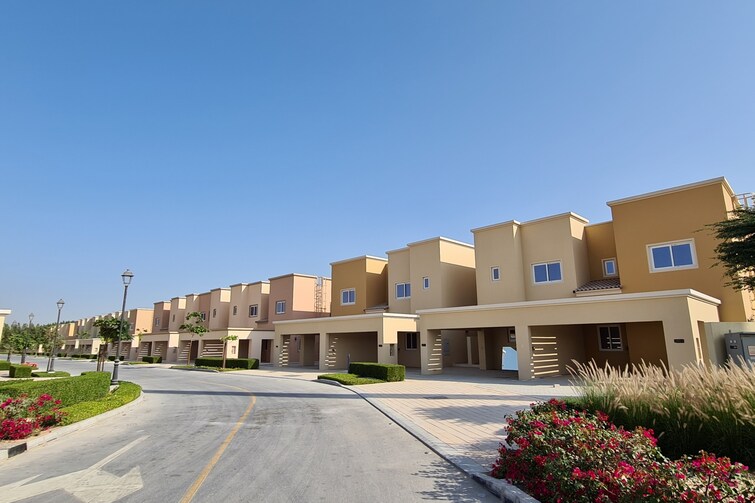  Villa for Sale, Damac Lagoons, Dubai