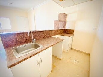 Studio Apartment For Rent in Muwaileh Building