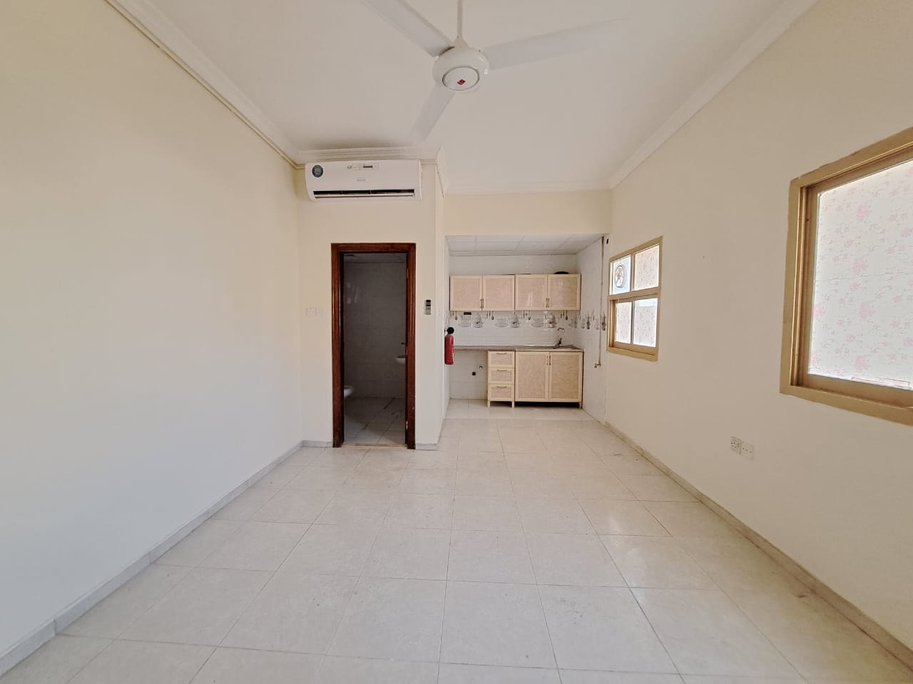 Muwaileh Building Apartment for Rent, Muwaileh, Sharjah