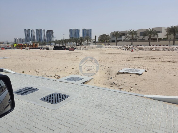 Dubai Healthcare City Land for Sale, Bur Dubai, Dubai