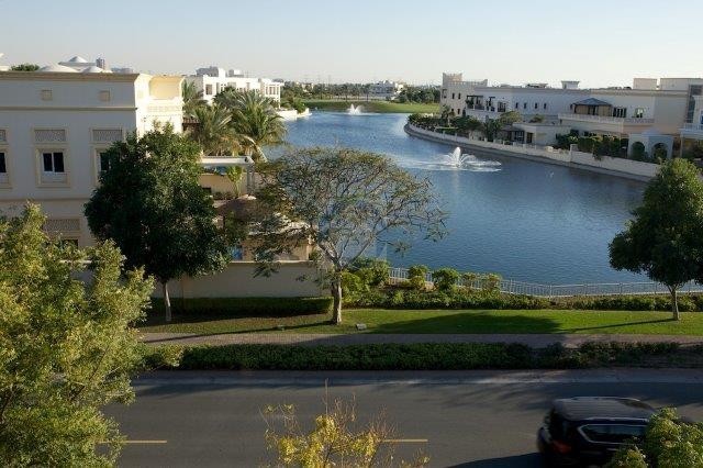  Villa for Sale, Emirates Hills, Dubai