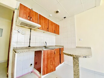 Studio Apartment For Rent in Muwaileh Building