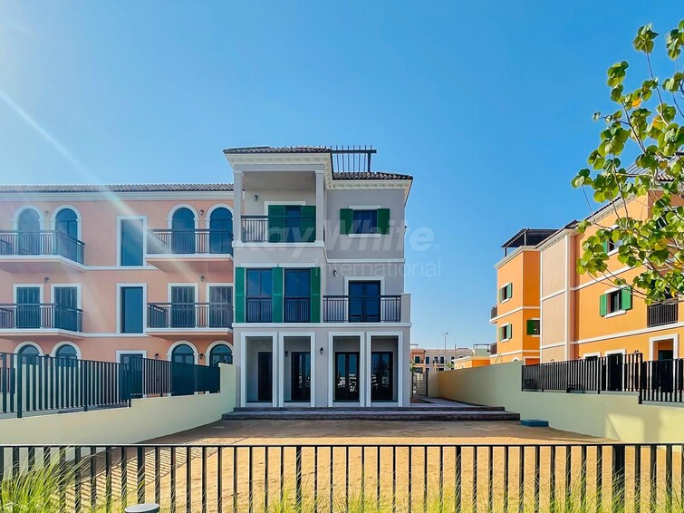 La Mer Villa for Sale, Jumeirah, Dubai