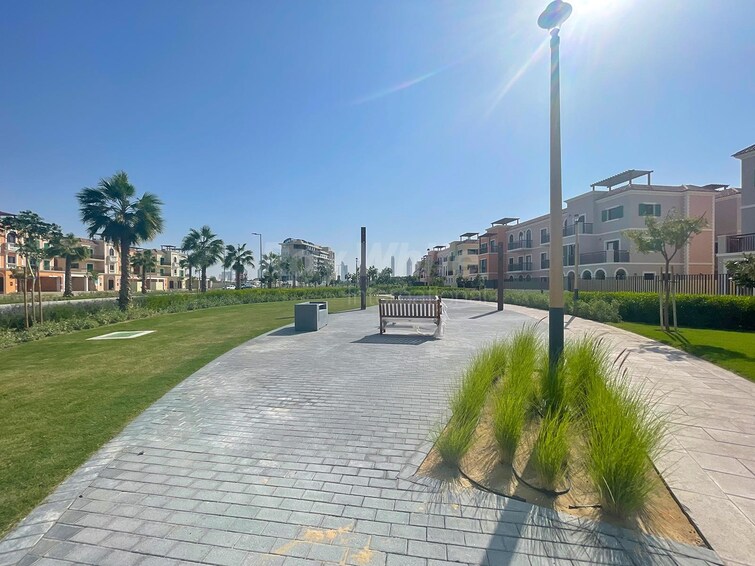 La Mer Villa for Sale, Jumeirah, Dubai