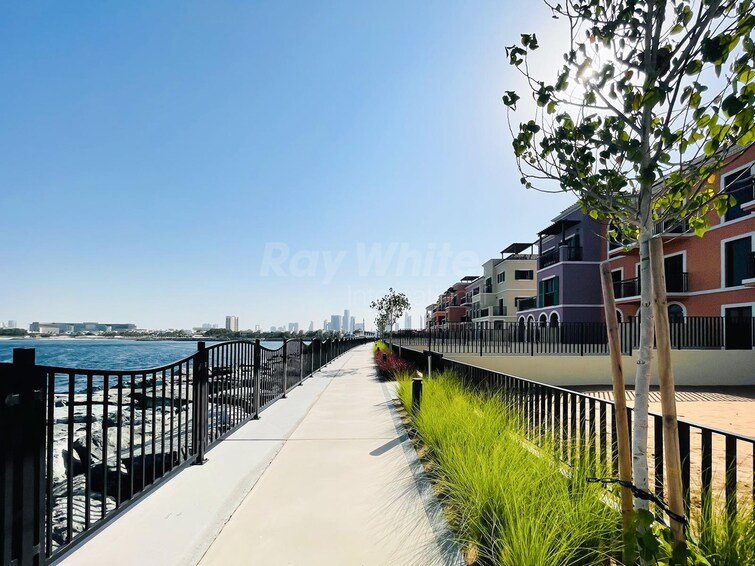 La Mer Villa for Sale, Jumeirah, Dubai