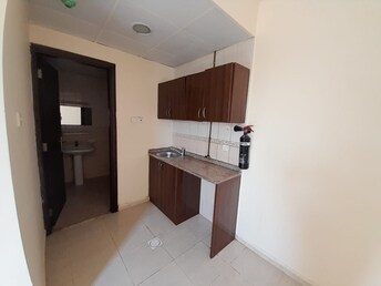 Studio Apartment For Rent in Muwaileh Building