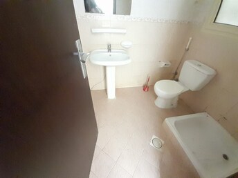Studio Apartment For Rent in Muwaileh Building