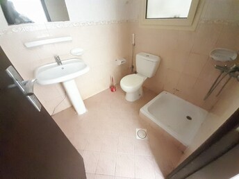 Studio Apartment For Rent in Muwaileh Building