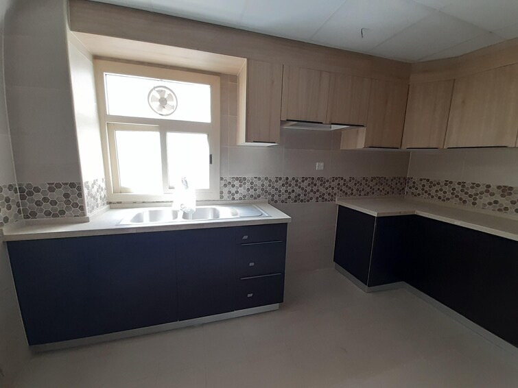 Muwaileh Building Apartment for Rent, Muwaileh, Sharjah