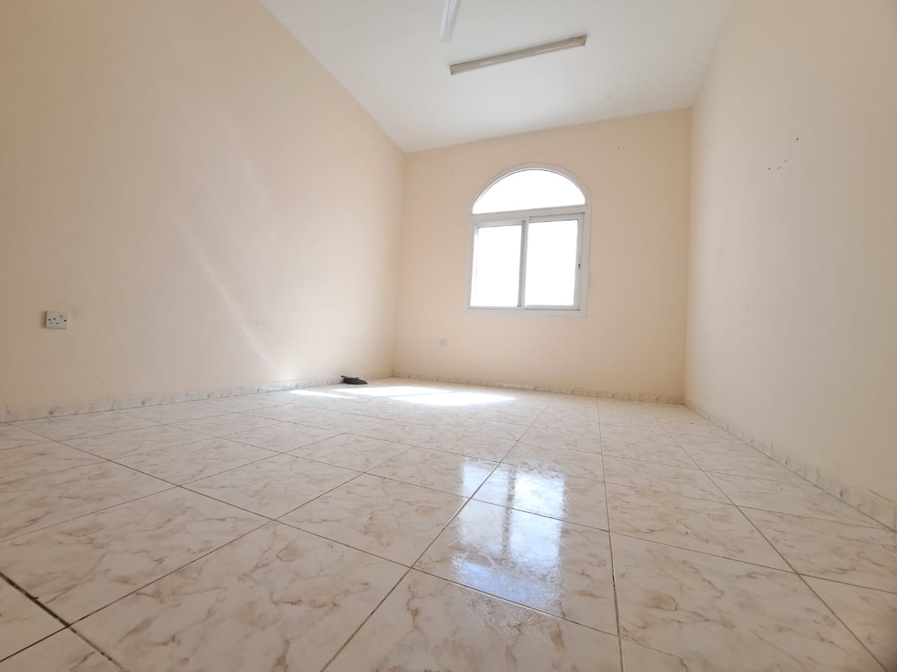 Muwaileh Building Apartment for Rent, Muwaileh, Sharjah