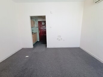 Studio Apartment For Rent in Muwaileh Building