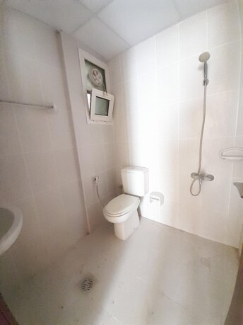 1 BR Apartment For Rent in Muwaileh Building