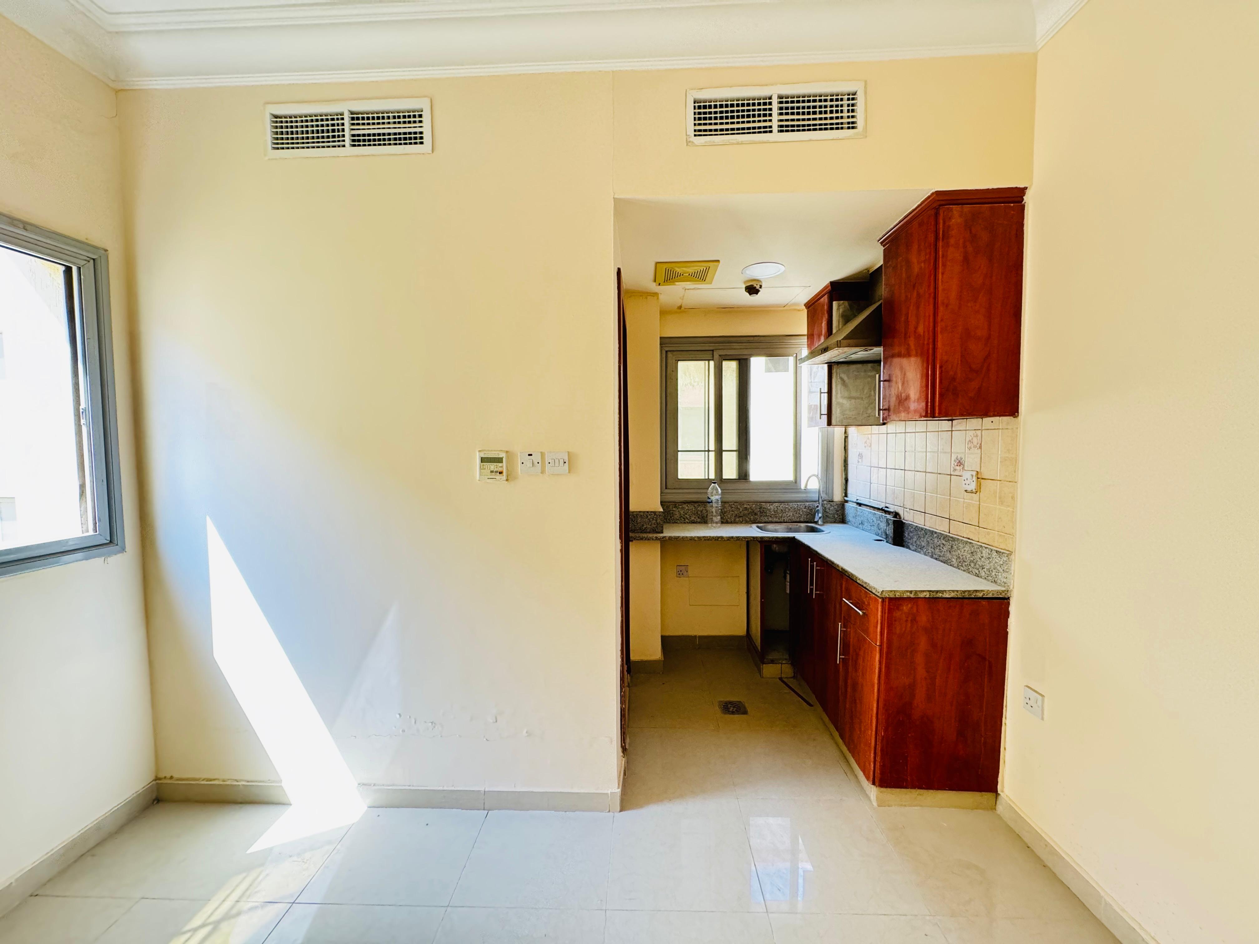 Muwaileh Building Apartment for Rent, Muwaileh, Sharjah