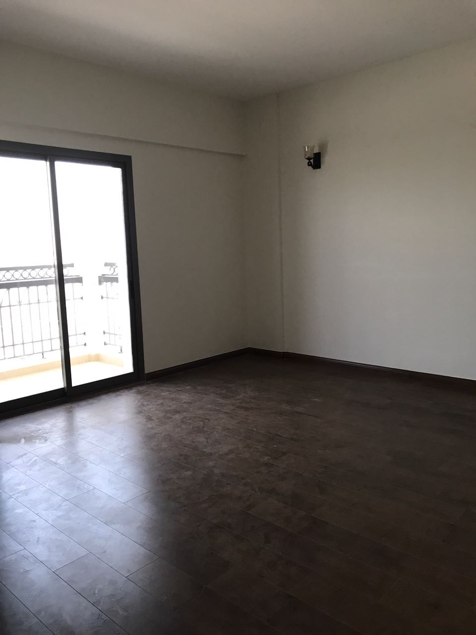 Dragon View Building Apartment for Rent, International City, Dubai