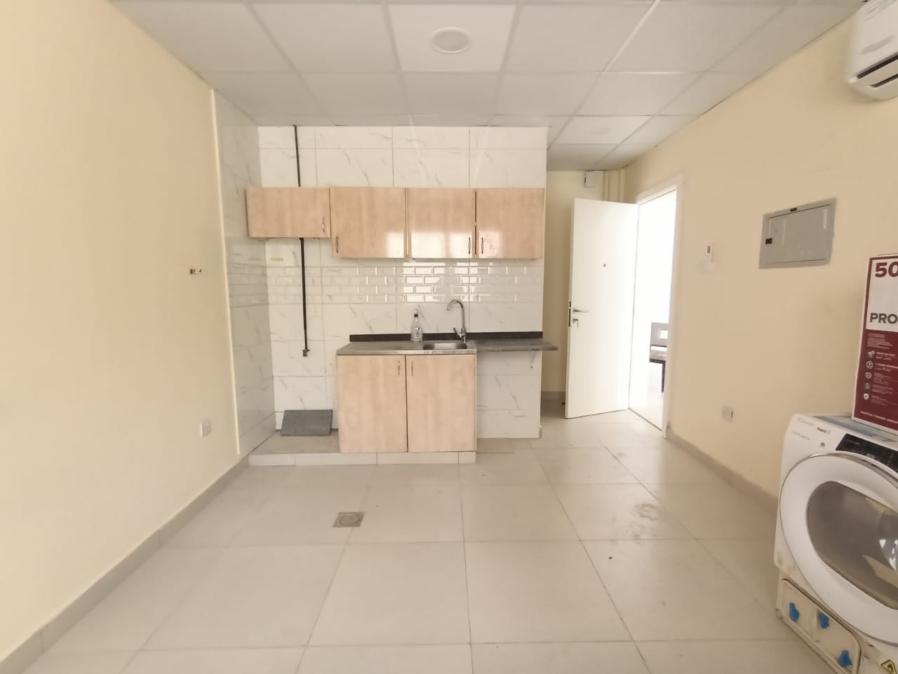 Muwaileh Building Apartment for Rent, Muwaileh, Sharjah