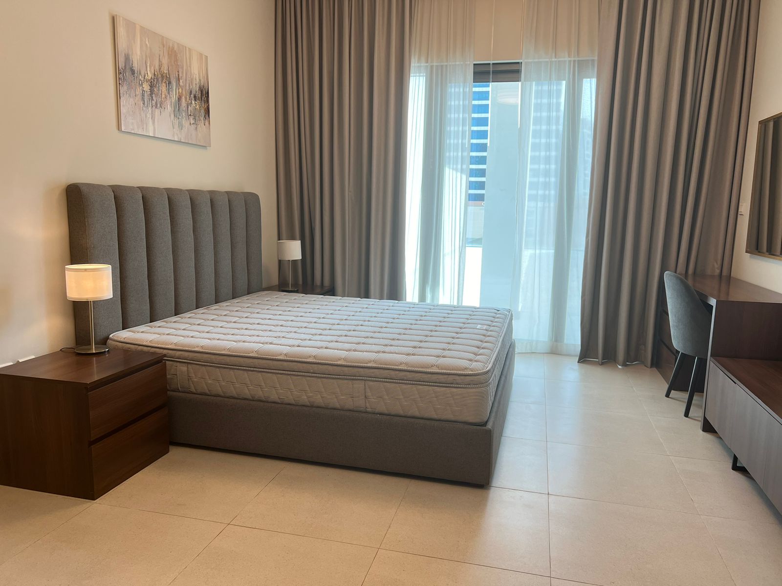 Sol Avenue Apartment for Rent, Business Bay, Dubai