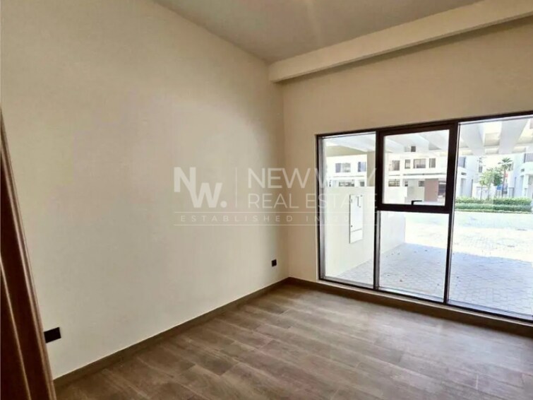 4 Bedroom 1550 Sq.Ft. Townhouse for Sale in Liwa Oasis, Dubai Silicon Oasis, Dubai photo 8