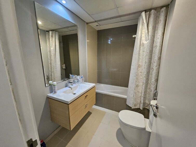 2 Bedroom 2149 Sq.Ft. Apartment for Sale in Liwa Village, DAMAC Hills, Dubai photo 16