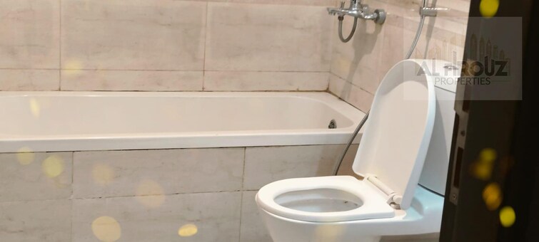  Apartment for Rent, International City, Dubai