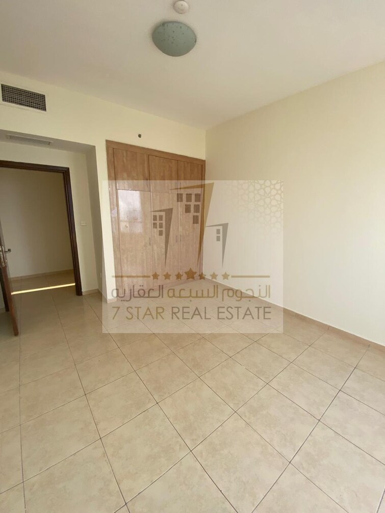 Al Khan Lagoon Tower Apartment for Rent, Al Khan, Sharjah