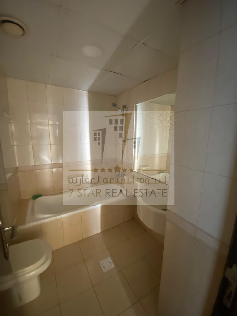 Al Khan Lagoon Tower Apartment for Rent, Al Khan, Sharjah