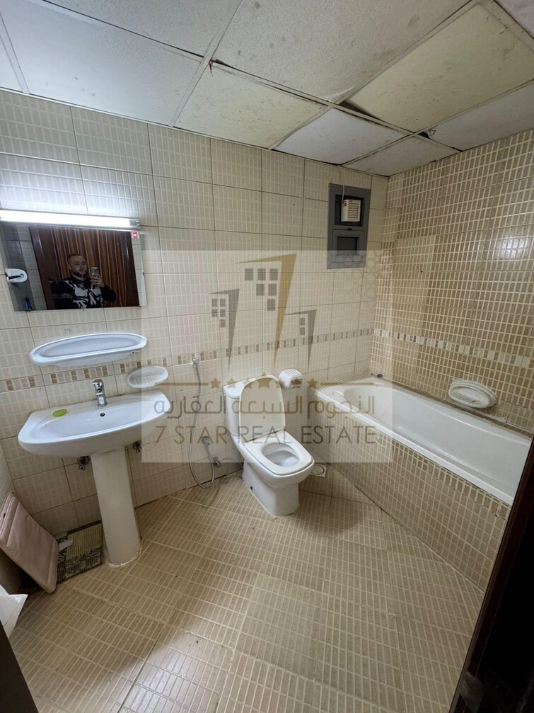 Al Majaz 2 Apartment for Sale, Al Majaz, Sharjah