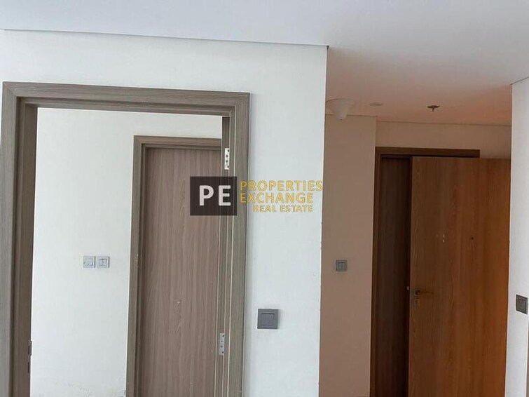 Dubai Healthcare City Phase 2 Apartment for Rent, Al Jaddaf, Dubai