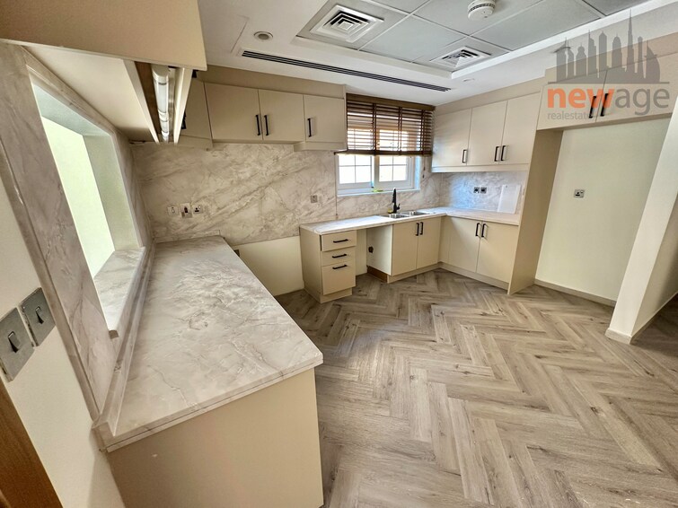  Villa for Rent, Jumeirah Park, Dubai