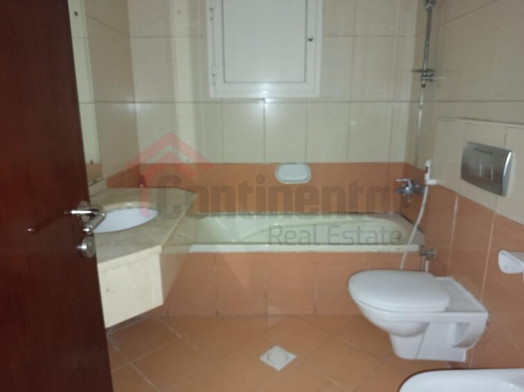 Al Khan Lagoon Tower Apartment for Rent, Al Khan, Sharjah