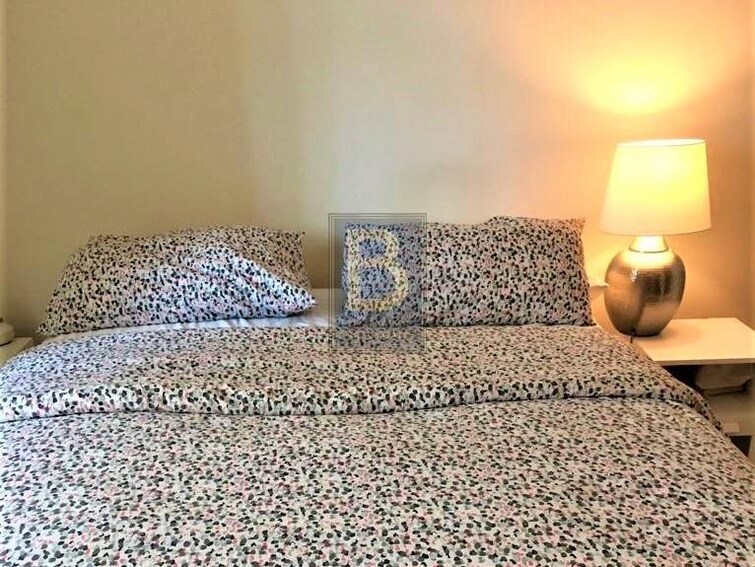 Al Dhafrah Apartment for Rent, The Greens, Dubai