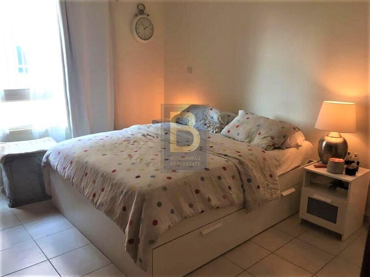 Al Dhafrah Apartment for Rent, The Greens, Dubai