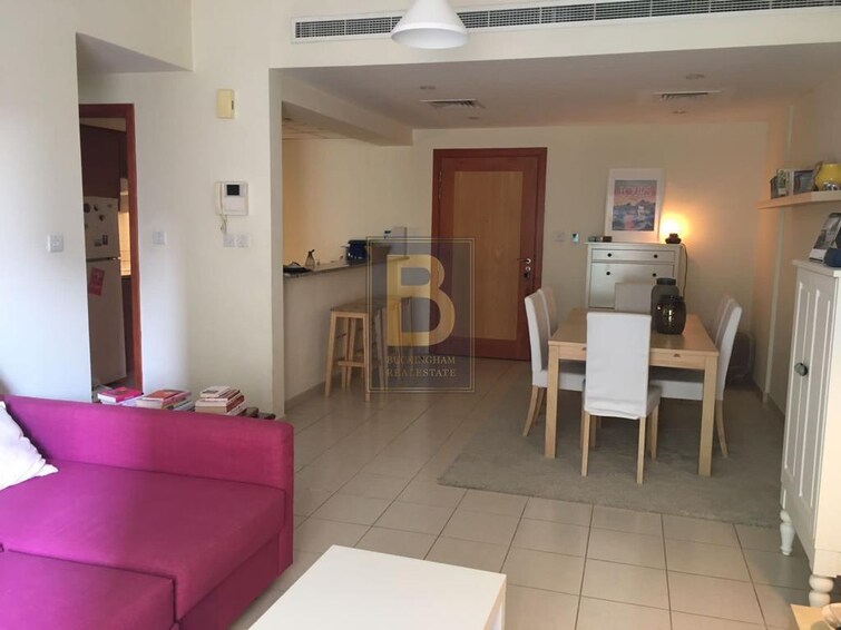 Al Dhafrah Apartment for Rent, The Greens, Dubai