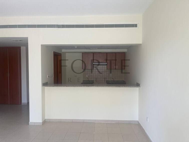 Al Dhafrah Apartment for Rent, The Greens, Dubai